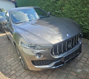 Maserati Levante 3.0tdi automatik - cover