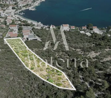 Marina - Građevinsko Zemljište, 100 M Od Mora, P = 2961 M2