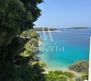 PRIMOŠTEN- ČETVEROSOBAN STAN SA VRHUNSKIM POGLEDOM P=108,35m²