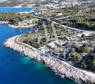 Primošten - Građevinsko Zemljište, Prvi Red Do Mora, T3 Zona