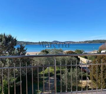 VODICE/SRIMA, 1.RED DO MORA, kuća, 1294m2 parcele, iznimna lokacija - Srima, Vodice