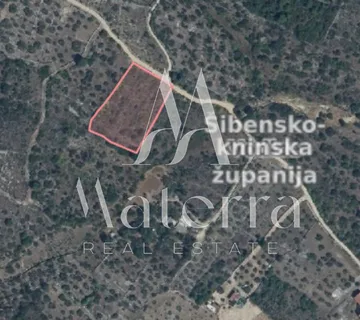 Vodice - Poljoprivredno Zemljište, P = 3251 M2
