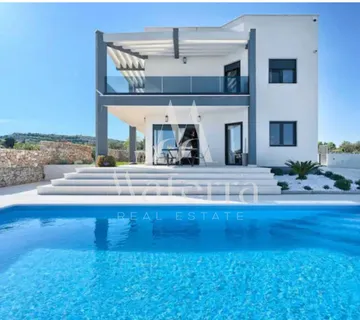 Vodice - Luksuzna Vila Sa Bazenom, 4 Spavaće Sobe