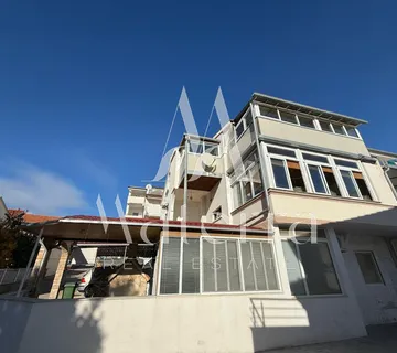 Vodice - Dva Stana U Prizemlju P = 106.92 M2