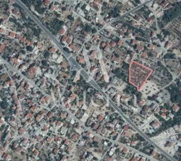 Atraktivno Građevinsko Zemljište U Pirovcu, 2950m2 - Pirovac