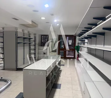 Centar - Šibenik, Poslovni Prostor P=78.14 M2