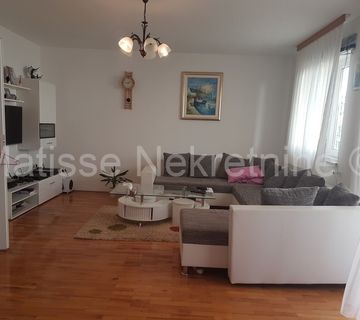 Istra Fažana Samostojeća kuća sa apartmanima, mirna lokacija - cover