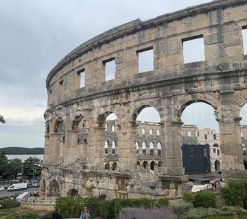 PULA CENTAR KOD ARENE - cover