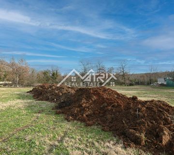 Novigrad okolica, građevinsko zemljište 800m2 - cover