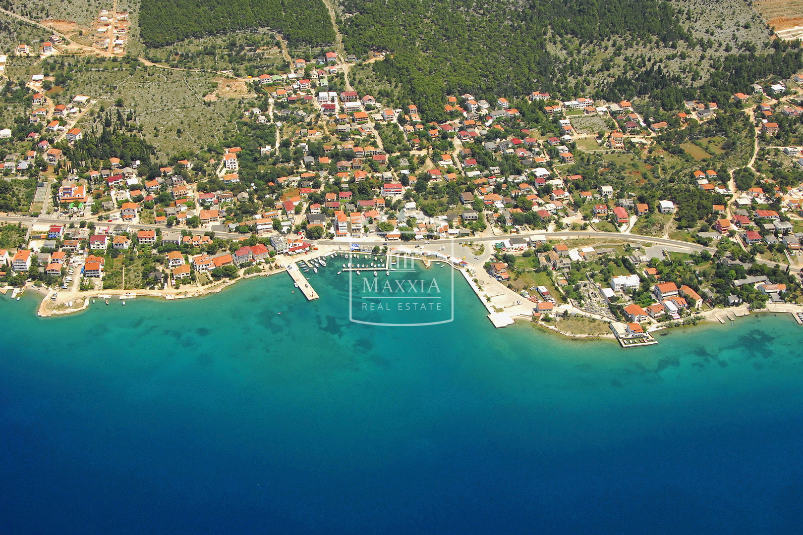 Starigrad - NOVOGRADNJA 2.5 apartmani vrhunska lokacija! 225000€ - cover