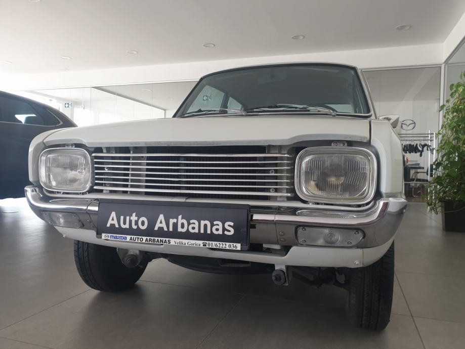 mazda-1200-deluxe-1968-godina-slika-147613430-2