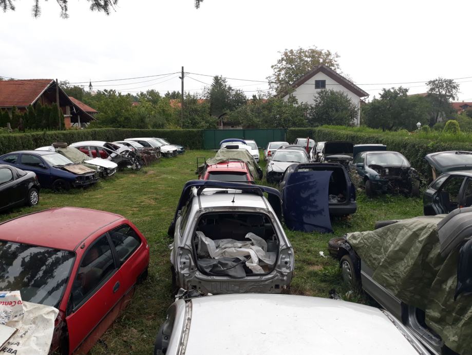 megane-2-straznji-odbojnik-megane-2-branik-zadnji-slika-204671162