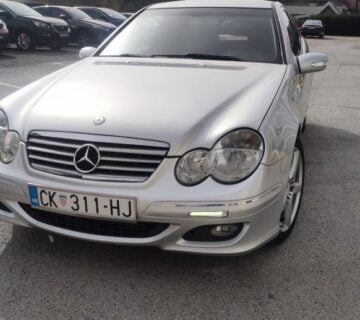 Mercedes-Benz C-klasa Coupe 220 CDI - cover