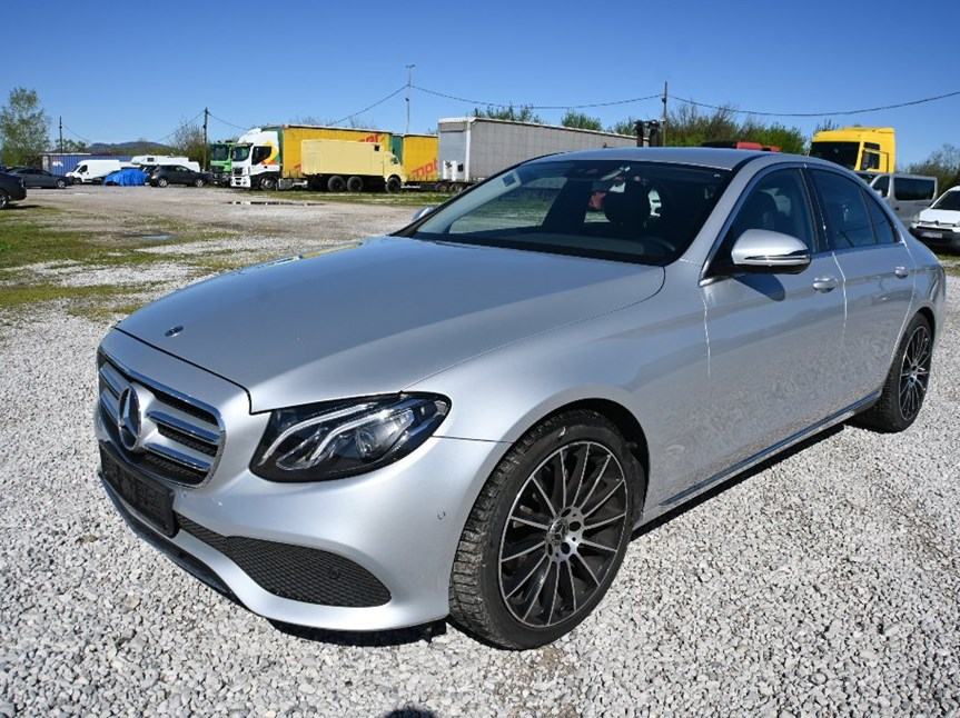 mercedes-benz-e-klasa-220-d-avantgarde-led-kamera-hr-auto-pdv-slika-218622992