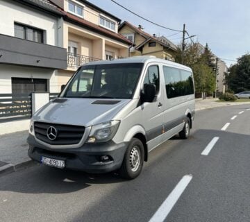 Mercedes-Benz Sprinter 216 CDI 8+1 23.920 EUR + PDV servisna knjiga - cover