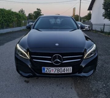 Mercedes C 200 CDI / AUTOMATIK / LED / KOŽA / XENON / ALU 17 / - cover