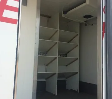 Mercedes Sprinter 413 Cdi Hladnjača, 2006 god. - cover