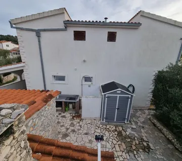 Prodaja, prekrasna kuća s bazenom i bogatim sadržajima, Ražanj - cover