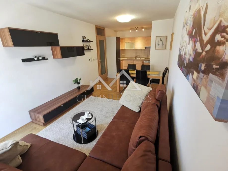 Moderan četverosobni stan od 78 m² - BEZ PROVIZIJE ZA KUPCA! - cover