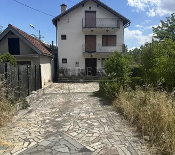 Samostojeća kuća Zagreb Jazbina, 150 m2, 672 m2 parcela (prodaja) - cover