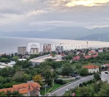 Rijeka, Zamet. 69.69m2, 3-sobni stan s lođom i pogledom - cover