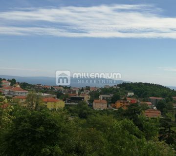 Kastav, novogradnja, 135m2, troetažni stan, veliko dvorište s bazenom - cover