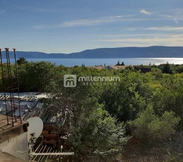 Otok Krk, Pinezići, samostojeća kuća s 3 apartmana - cover