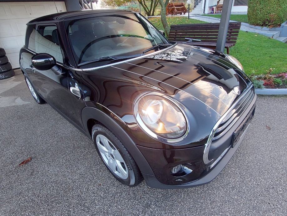 mini-cooper-1.5-blackyard-slika-208343507