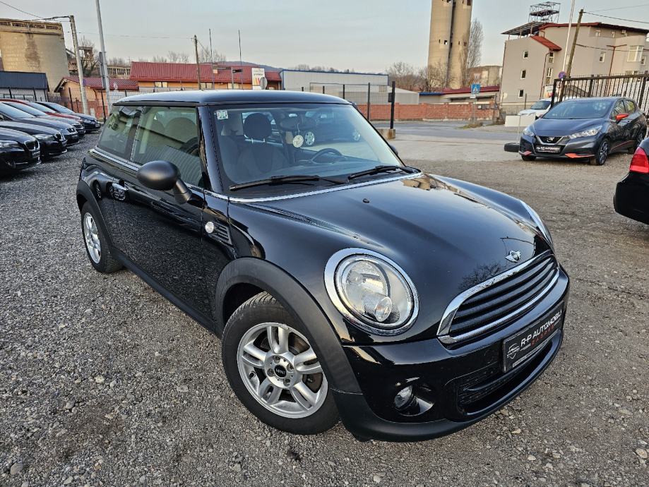 mini-cooper-1.6-dizel-90-ks-veliki-mali-servis-alu-klima-topp-zg-slika-212974388