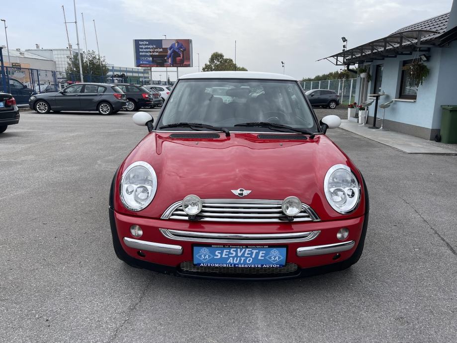 mini-cooper-one-1.6-slika-203121889