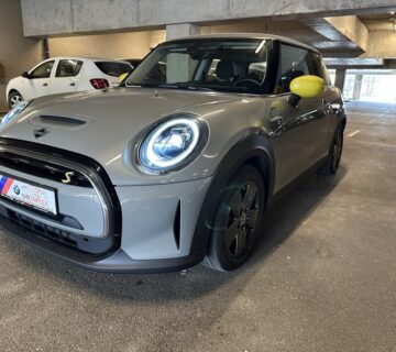 MINI Cooper SE automatik, LED, apple car play, u sustavu PDV-a - cover