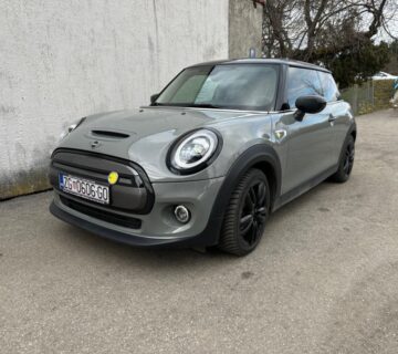 MINI Cooper SE Essential, 32kWh, registriran 1god u PDV-u - cover