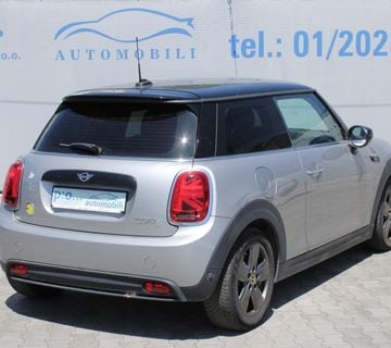 MINI Cooper SE LED ALU NAVI PDC Tempomat Bluetooth 4/2023. - cover