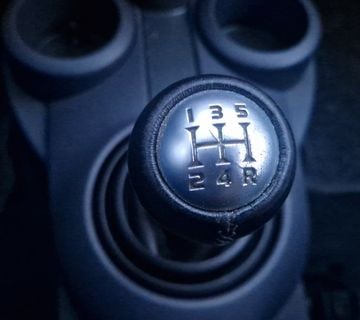 Mitsubishi Colt 1,3 MOTION EDITION KLI.A POCINyČAN KARTICE DO 36 MJ - cover