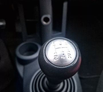 Mitsubishi Colt 1,3 POCINČAN KLIMA KARTICE 36 MJ JAMSTVO - cover