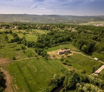 Seosko imanje sa starom kućom na prodaju, Kršan, okolica, Istra - cover