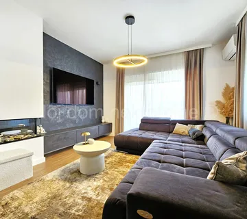 Kobilić, novouređena kuća s bazenom - GBP 255m2 na parceli od 2333m2 - Kobilići, Velika Gorica - Okolica