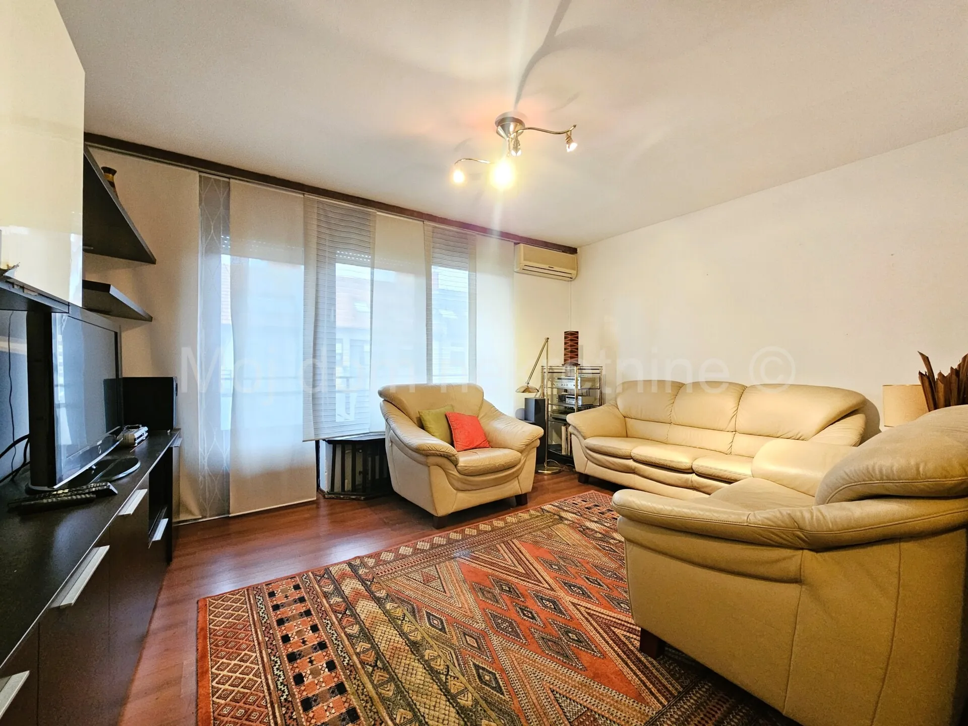 G. Dubrava, Trnovčica, dvoetažni 5 sobni stan s terasom, garažom i PM - cover