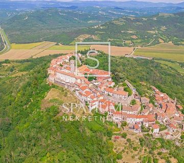 MOTOVUN, POLJOPRIVREDNO ZEMLJIŠTE - cover