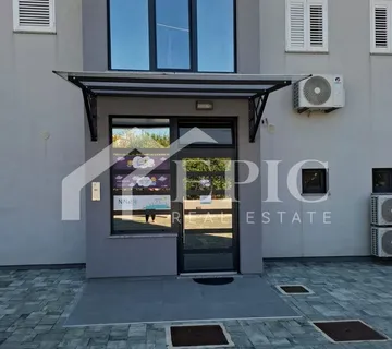 POSLOVNI PROSTOR NA ODLIČNOJ LOKACIJI (iznajmljivanje) - cover