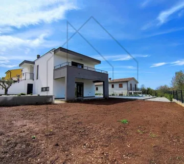 Istra, Labin – Moderna vila s bazenom, novogradnja.