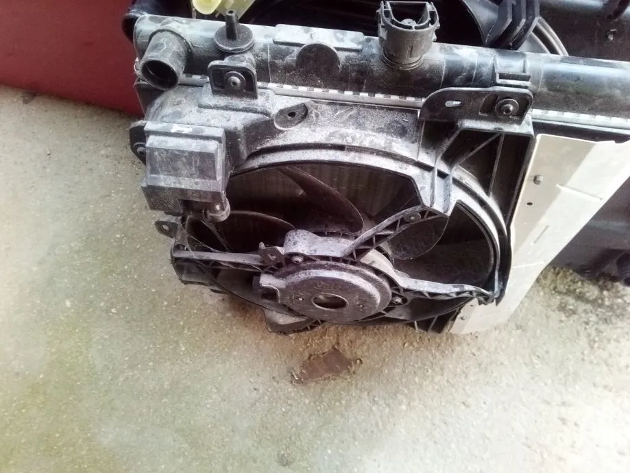 CITROEN C3 2015 HLADNJACI BENZIN - cover