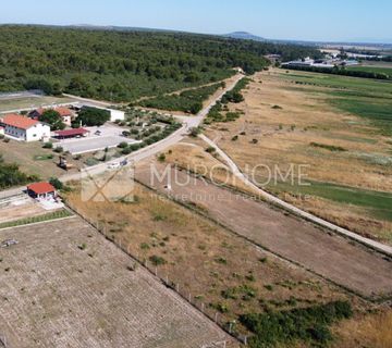 Zemljište sa legaliziranom započetom gradnjom-1600m2,Biograd-Polača - cover