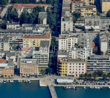 Trosoban stan sa garažom , Voštarnica , Zadar - cover