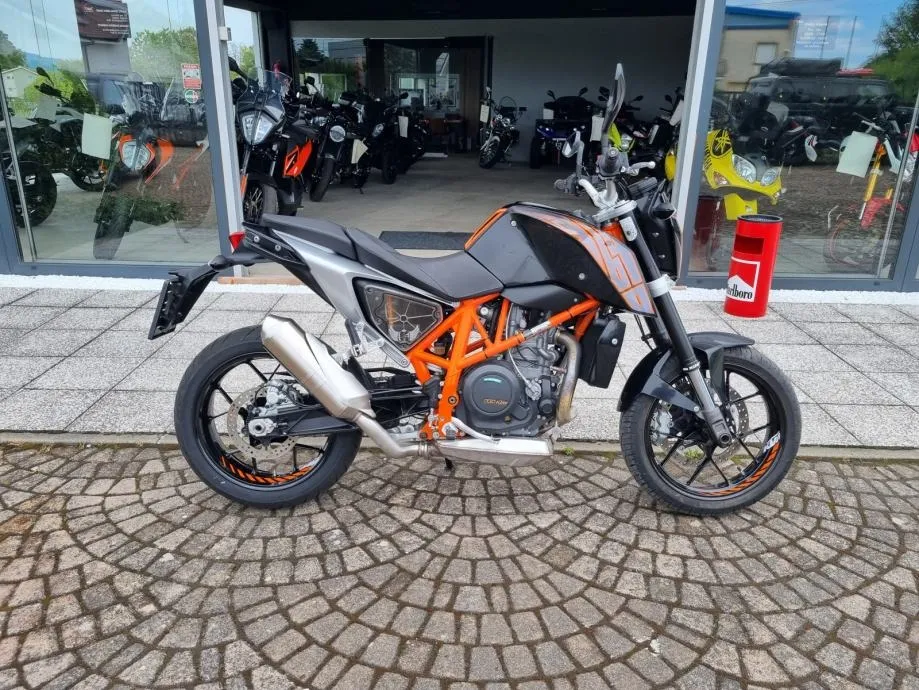 KTM DUKE 690 ABS, 2013 god. - cover