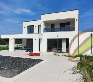 Istra Labin prekrasna vila s bazenom novogradnja - cover