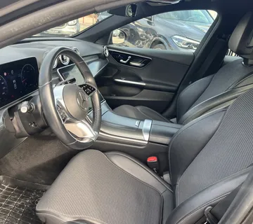 Mercedes-Benz C 220d, Avantgard, LED, Navi, 360° Kamera, Keyless - cover