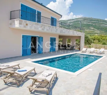 Kaštel Novi - novoizgrađena mediteranska kuća sa bazenom (prodaja) - cover