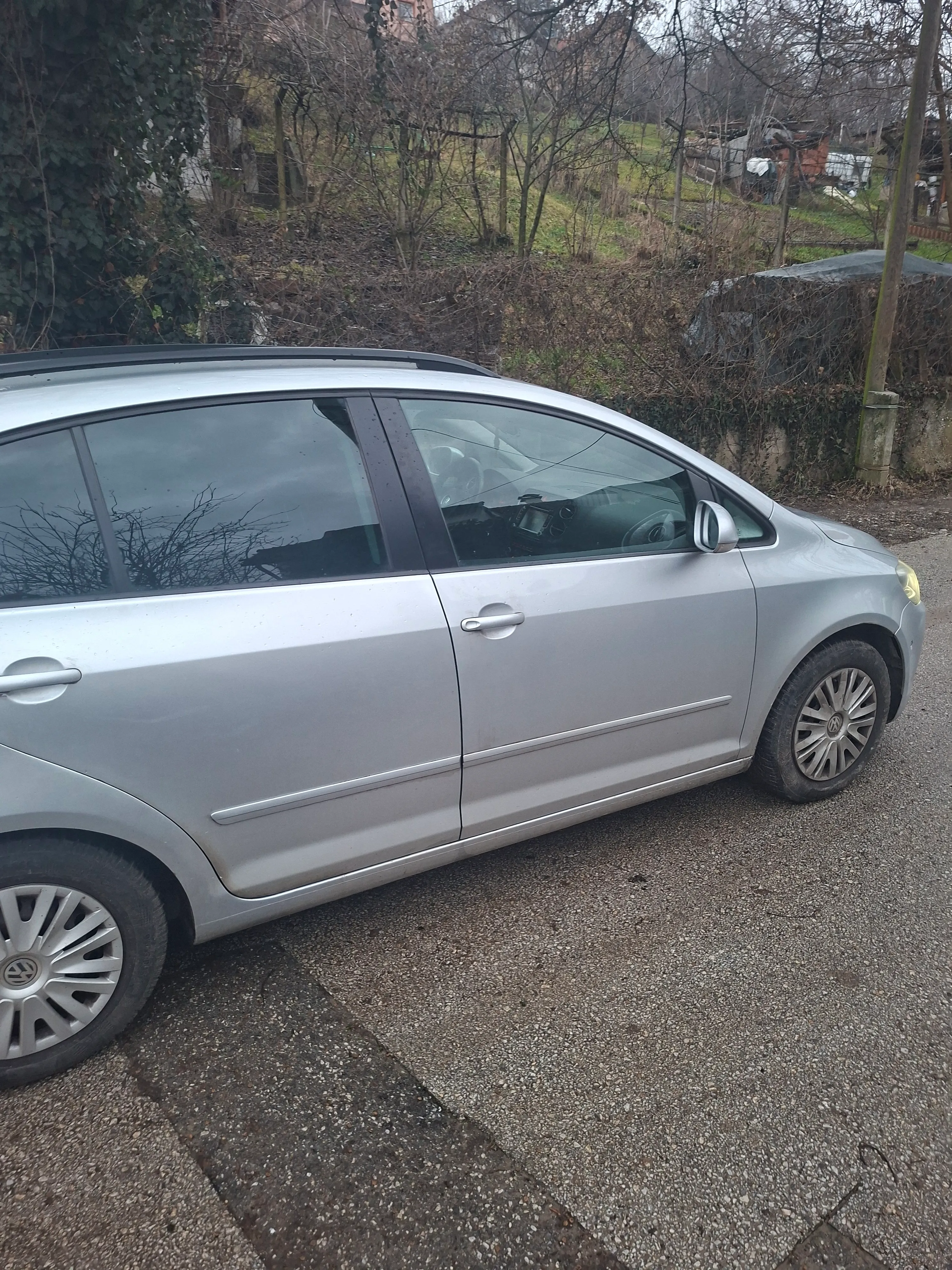 Prodajemo golf 6 plus automatik 2.0 tdi - cover