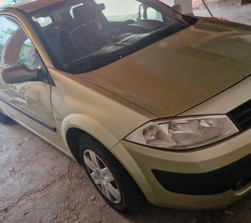 Renault Megane 2 - cover